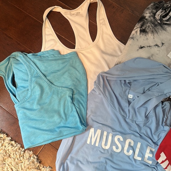 Medium workout top bundle. All EUC - Picture 2 of 3